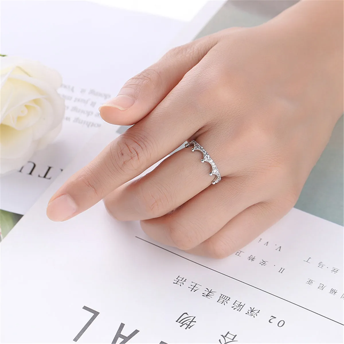 Cubic Zirconia & Silver-Plated Crown Band Ring