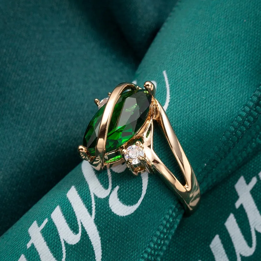 Green Crystal & Cubic Zirconia Oval Ring