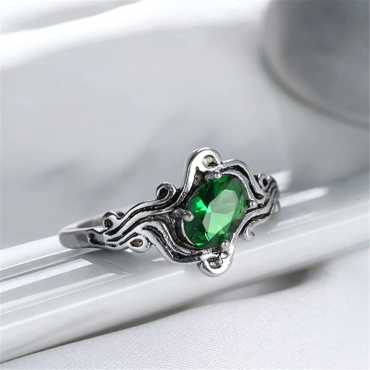 Green Crystal Wavy Band Ring