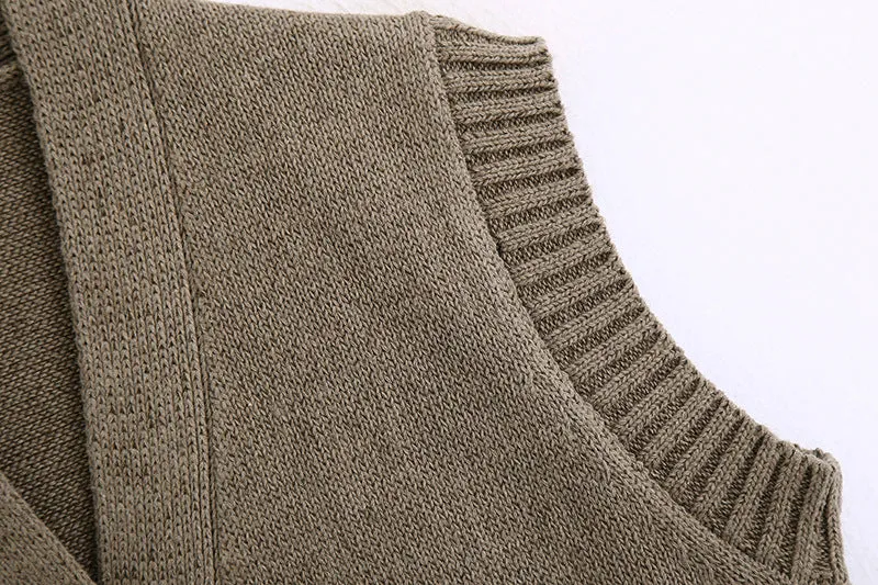 Khaki Knitting V-neck Single-breasted Vest Shorts Cardigans Two-piece Set