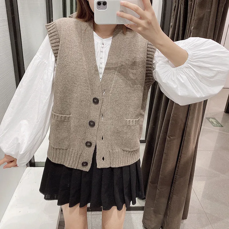 Khaki Knitting V-neck Single-breasted Vest Shorts Cardigans Two-piece Set