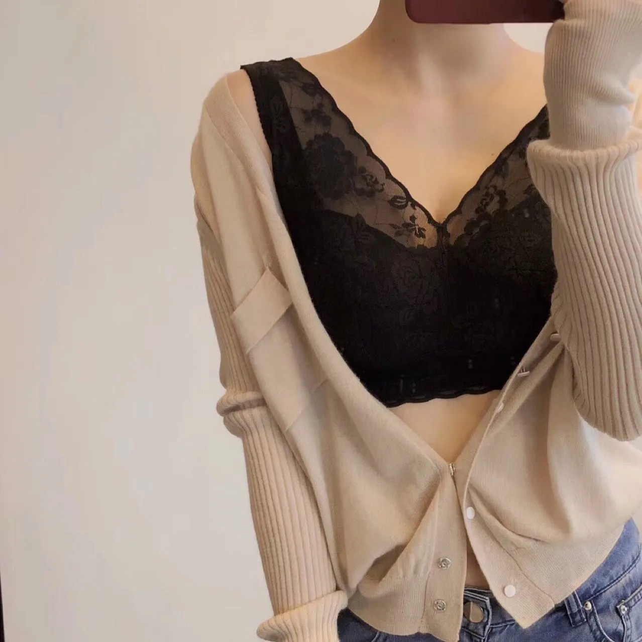 Lace V-neck Seamless Vest Bras