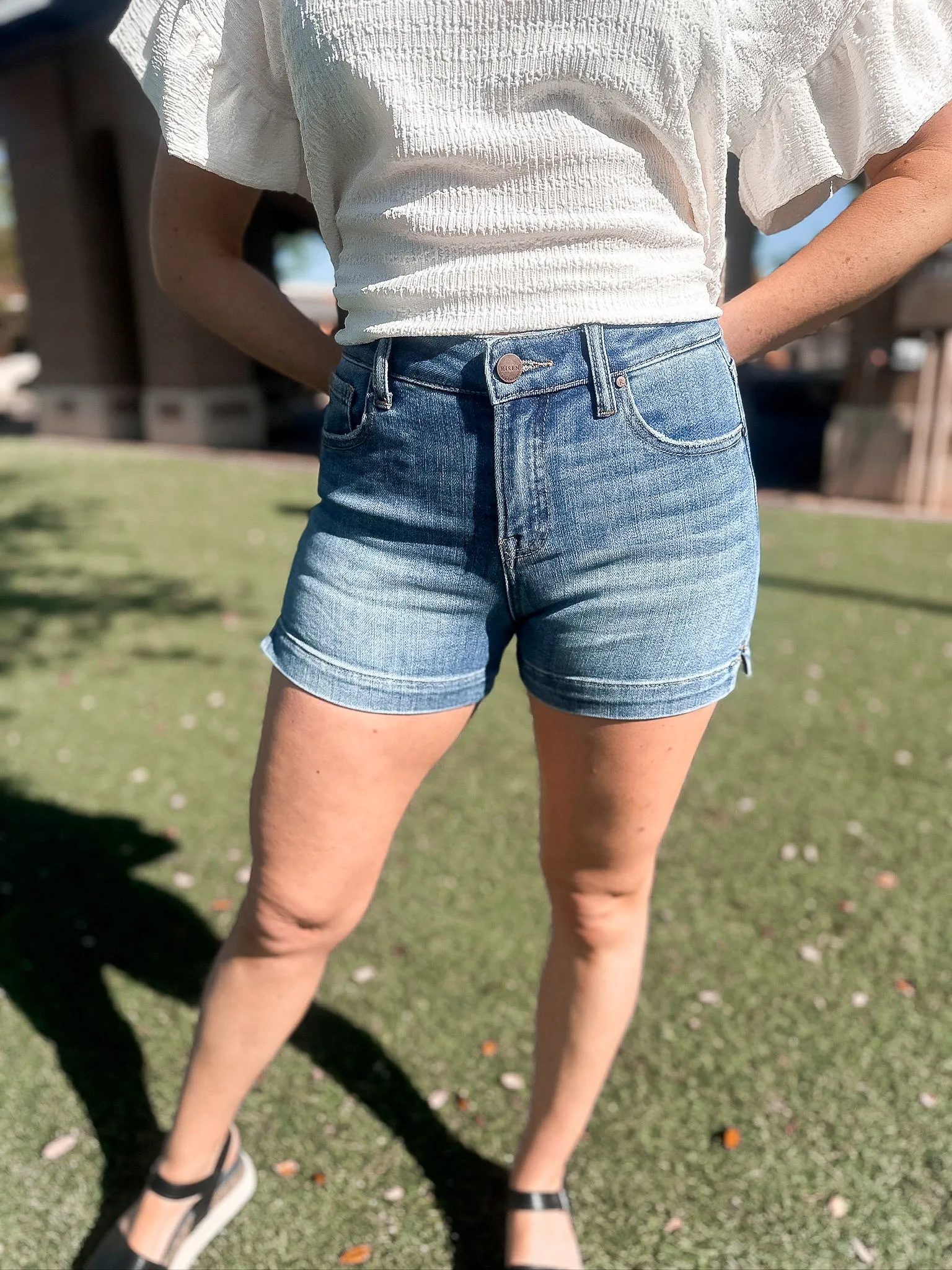 Medium Risen High Rise Side Slit Shorts