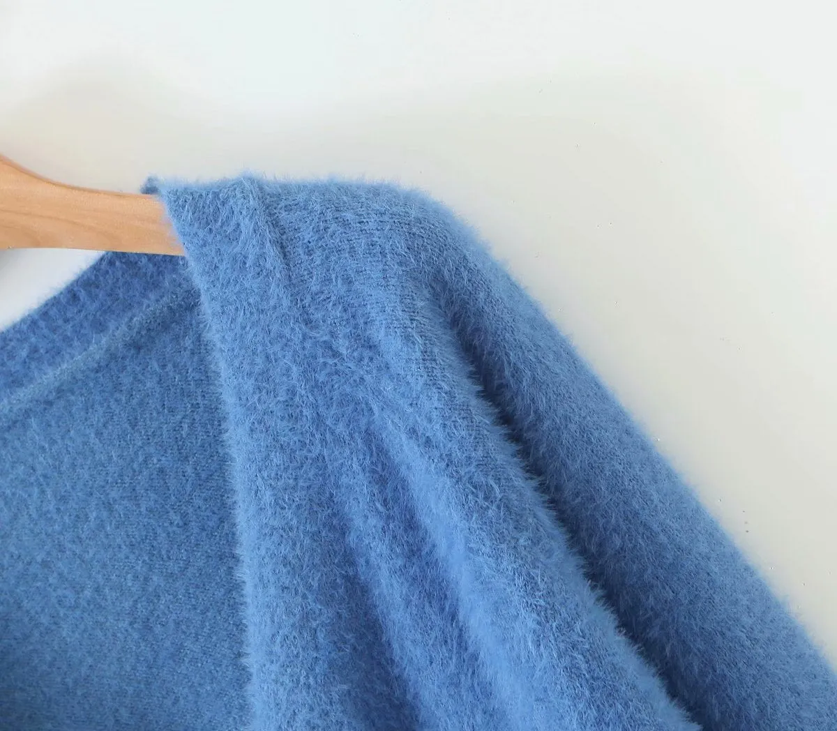 Single-breasted Deep V-neck Puff Sleeve Knitting Cardigan