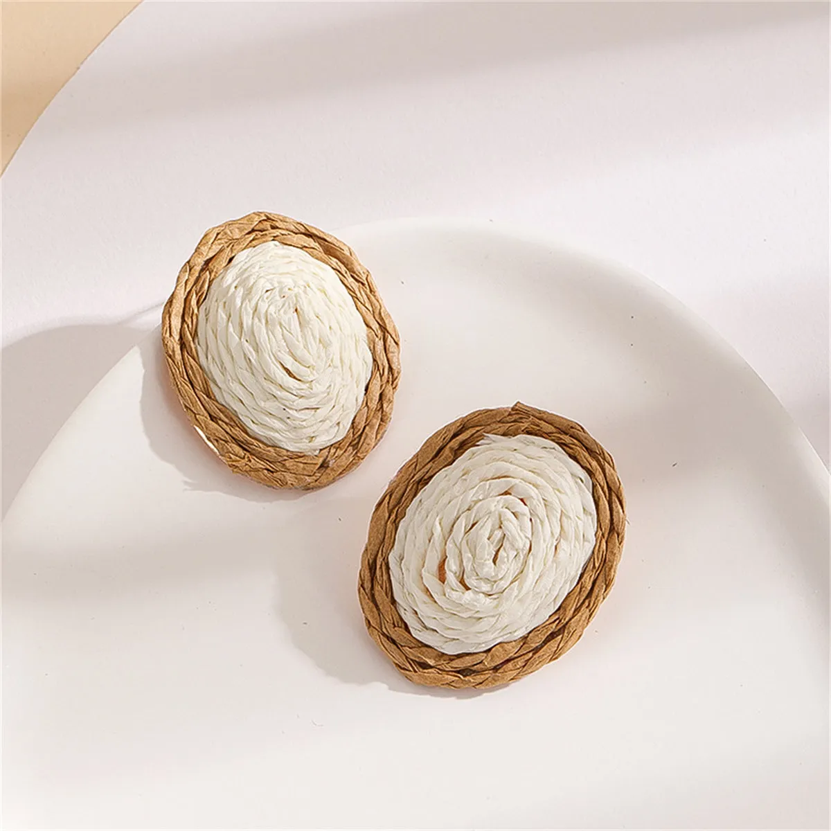 White & Beige Raffia Oval Stud Earrings